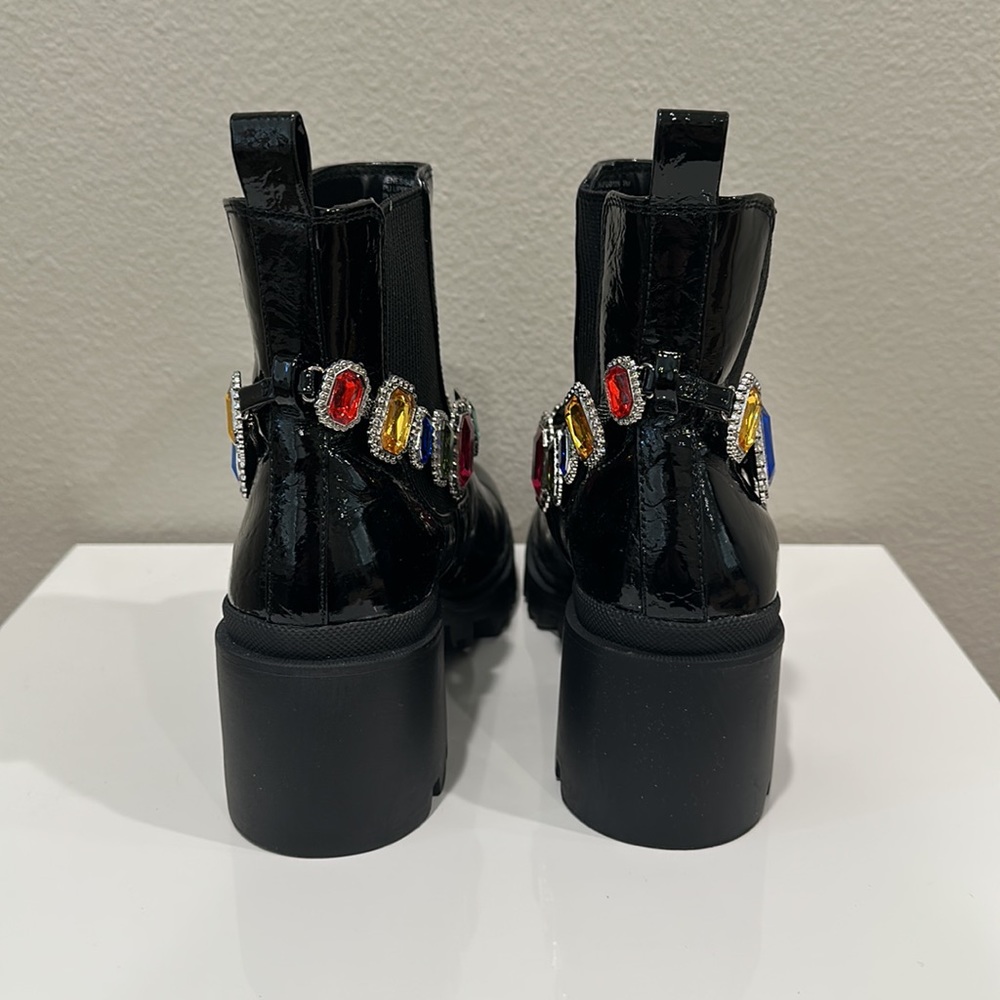 BETSEY JOHNSON JENESIS Embellished Black Patent Leather Lug Sole Chelsea Size 7 - Picture 4 of 5